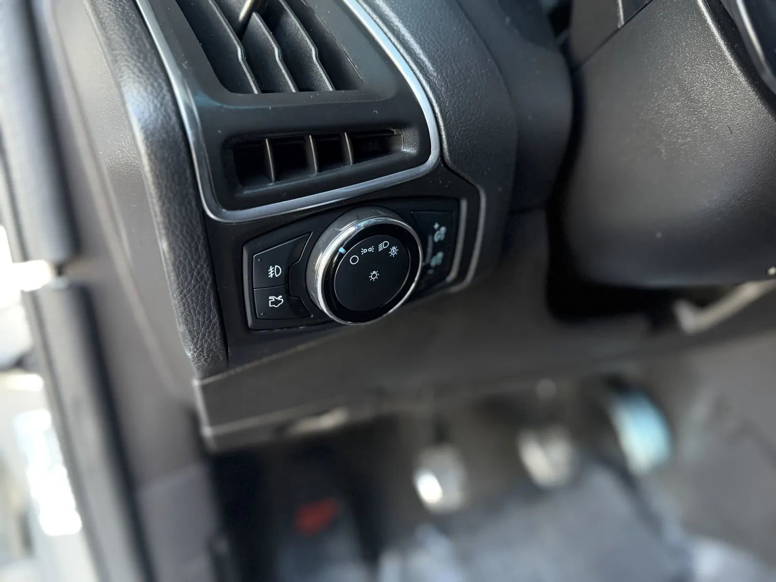 Used 2014 Ford Focus ST w/ Equipment Group 202A FWD image 26