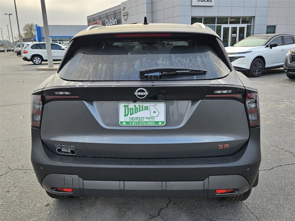 New 2026 Nissan Kicks SR image 8