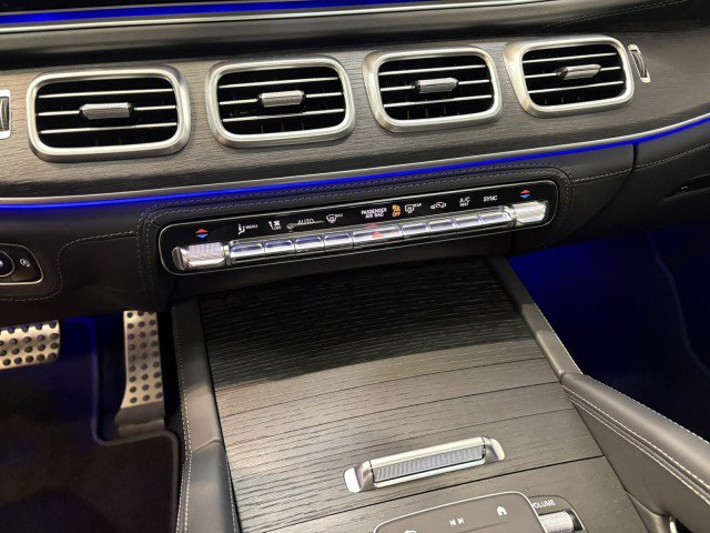 New 2026 Mercedes-Benz GLE 53 AMG 4MATIC Coupe image 21