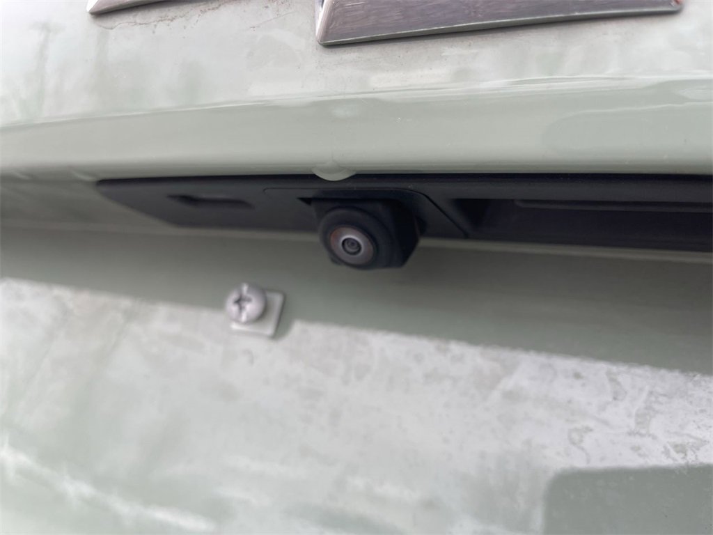 Used 2024 Chevrolet Trax RS w/ Sunroof Package image 8