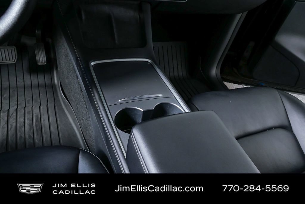 Used 2022 Tesla Model Y Long Range image 24