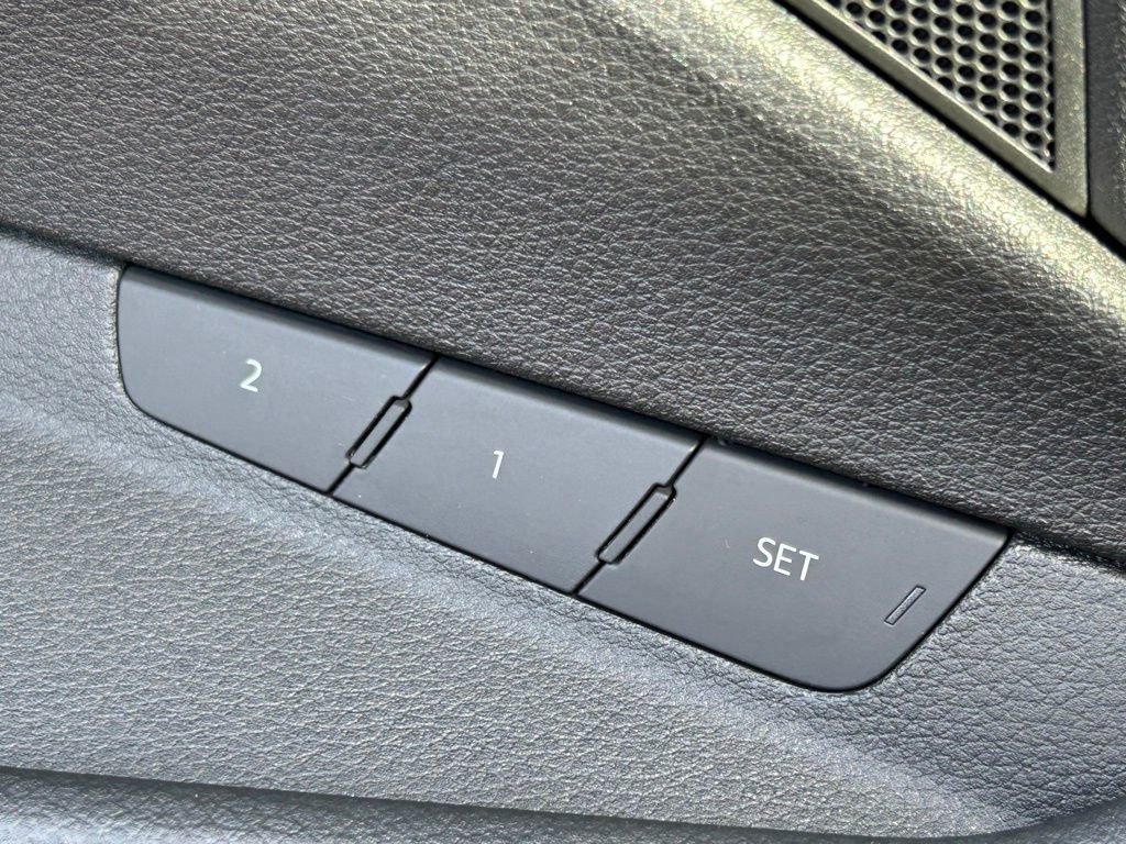 Used 2019 Audi e-tron Premium Plus AWD/4WD image 66