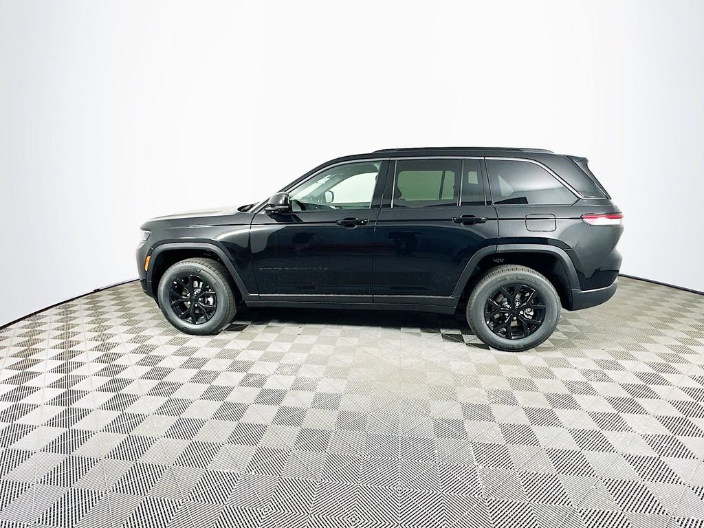 New 2026 Jeep Grand Cherokee Altitude AWD/4WD image 6