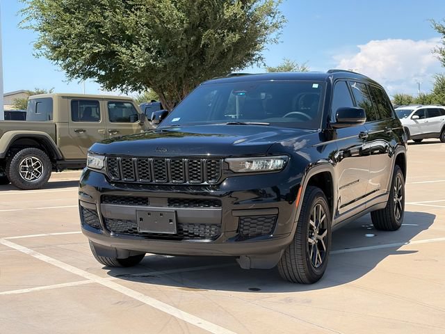 Certified 2024 Jeep Grand Cherokee L Laredo AWD/4WD image 3