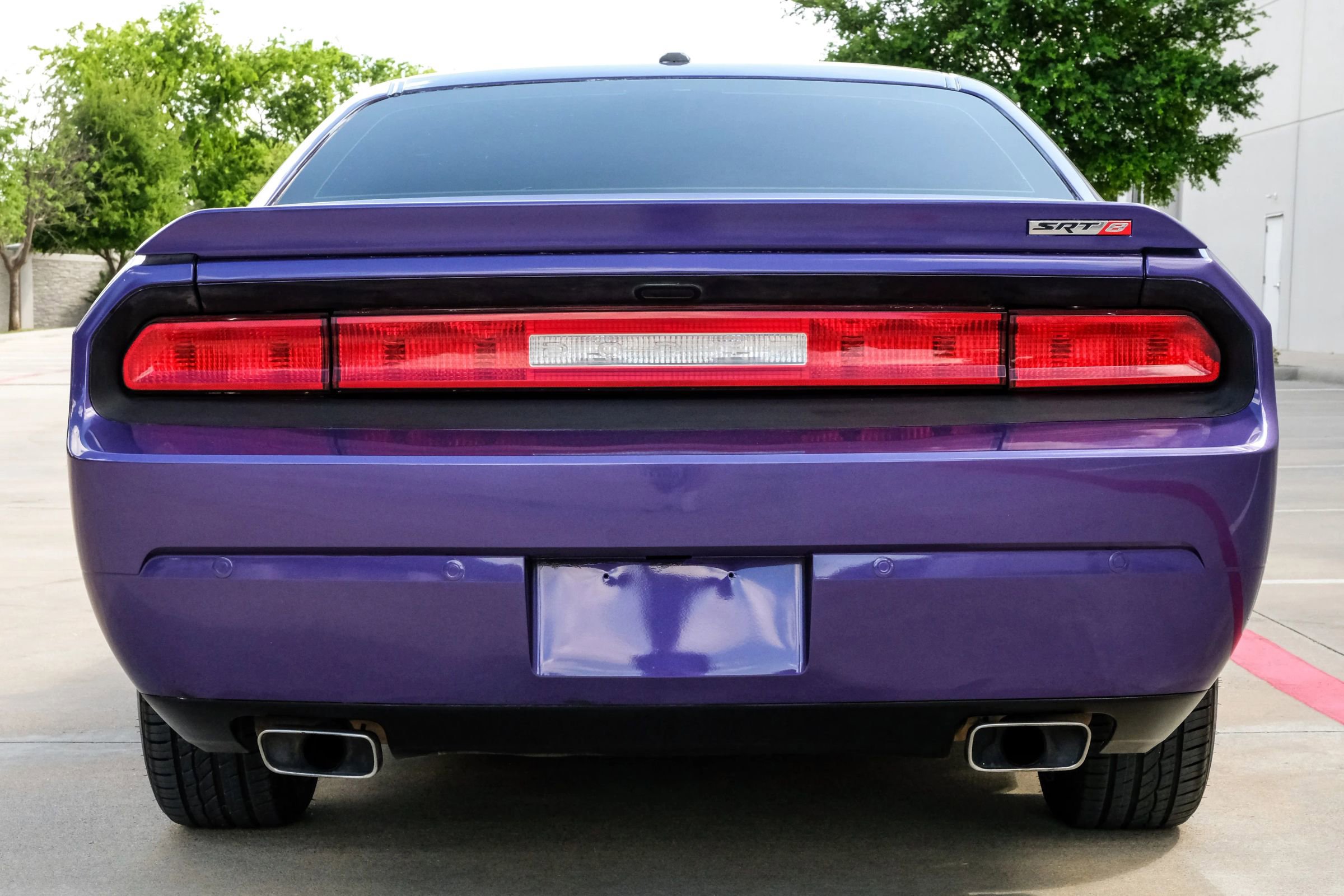 Used 2013 Dodge Challenger SRT8 w/ Harman Kardon Audio Group RWD image 10