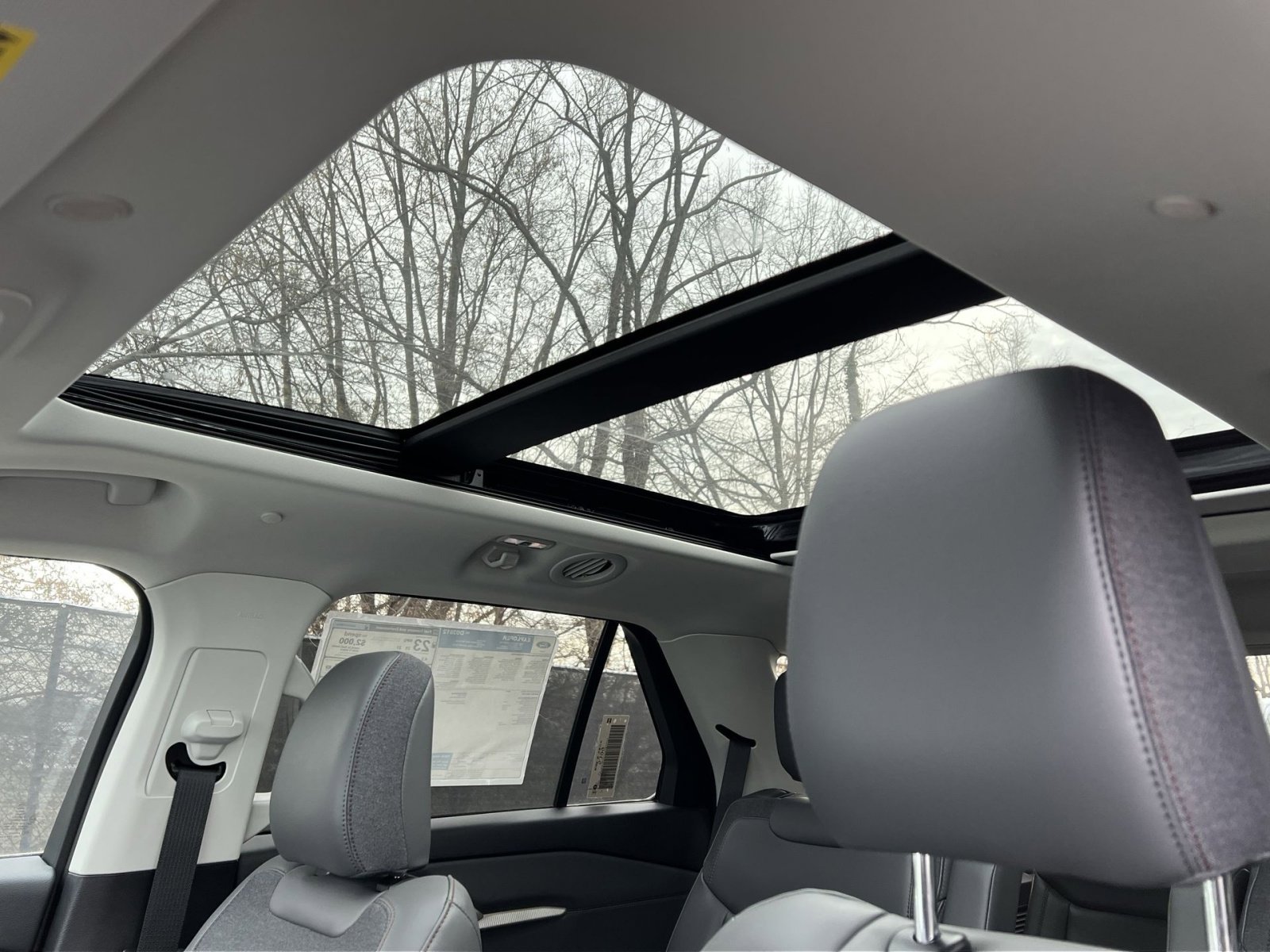 New 2025 Ford Explorer Active w/ Active Comfort Package image 24