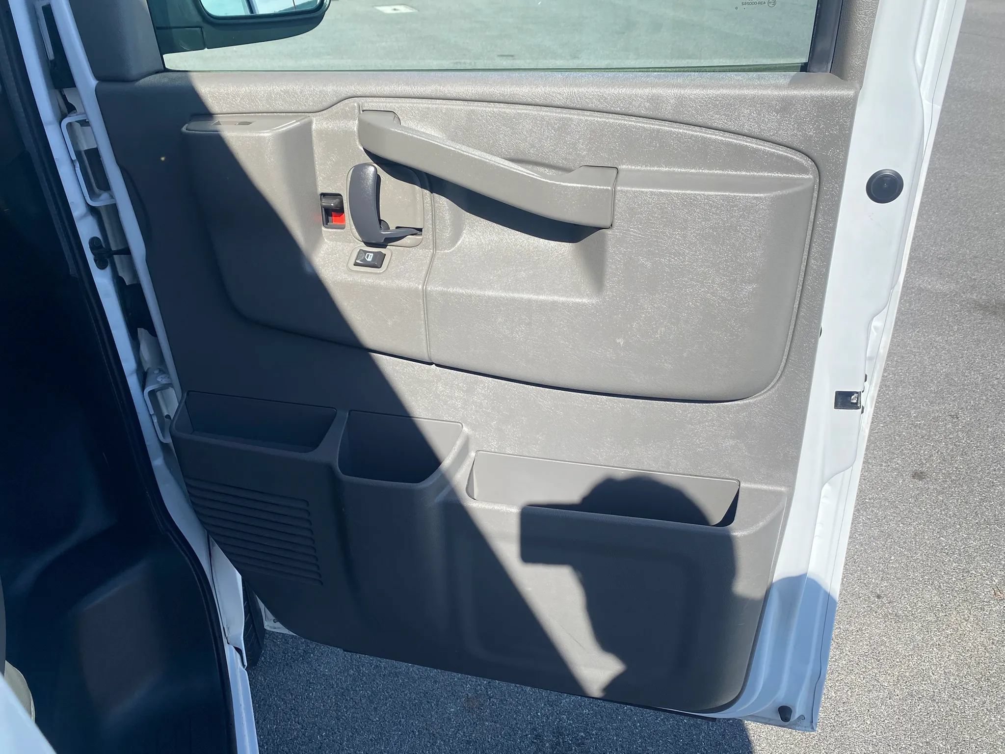 Used 2020 Chevrolet Express 2500 w/ Safety Package RWD image 19