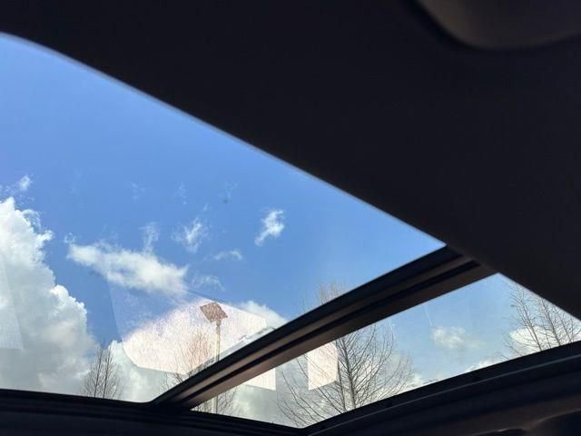 New 2025 Audi Q3 2.0T Premium image 10