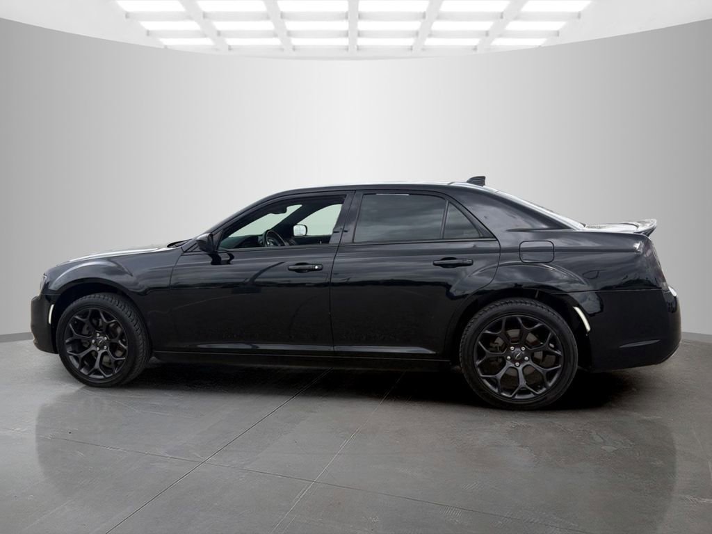 Used 2015 Chrysler 300 S image 6