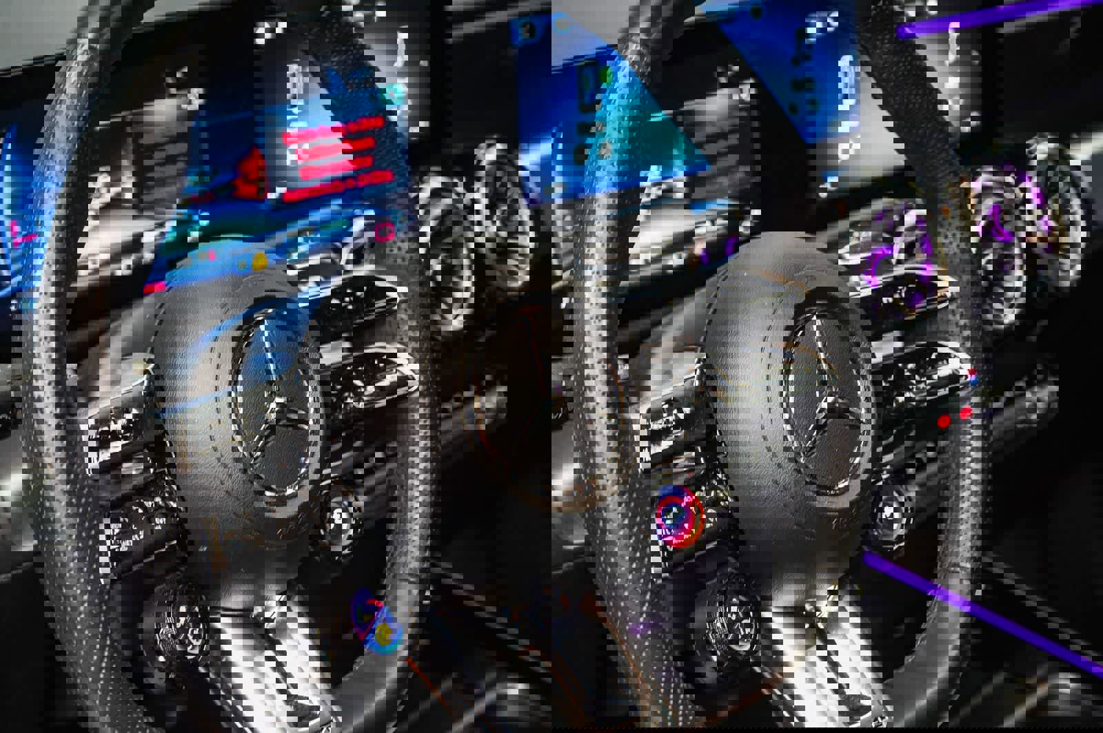 Used 2025 Mercedes-Benz GLB 35 AMG AMG GLB 35 image 21