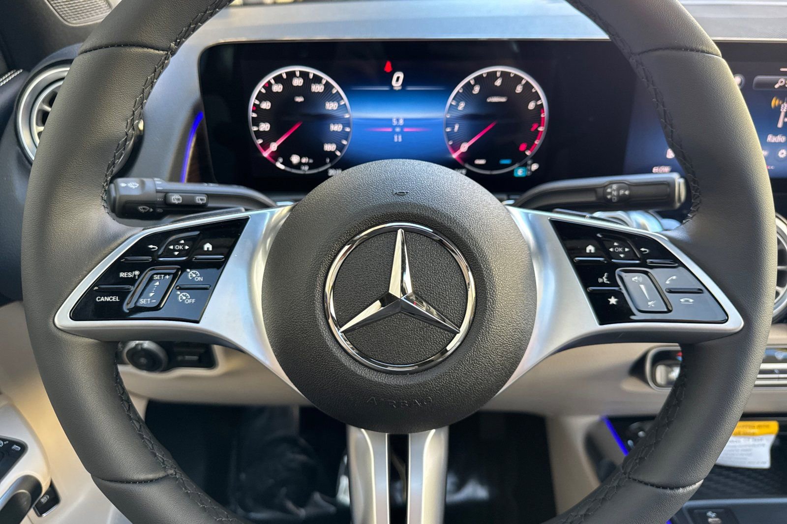 New 2026 Mercedes-Benz GLB 250 image 22