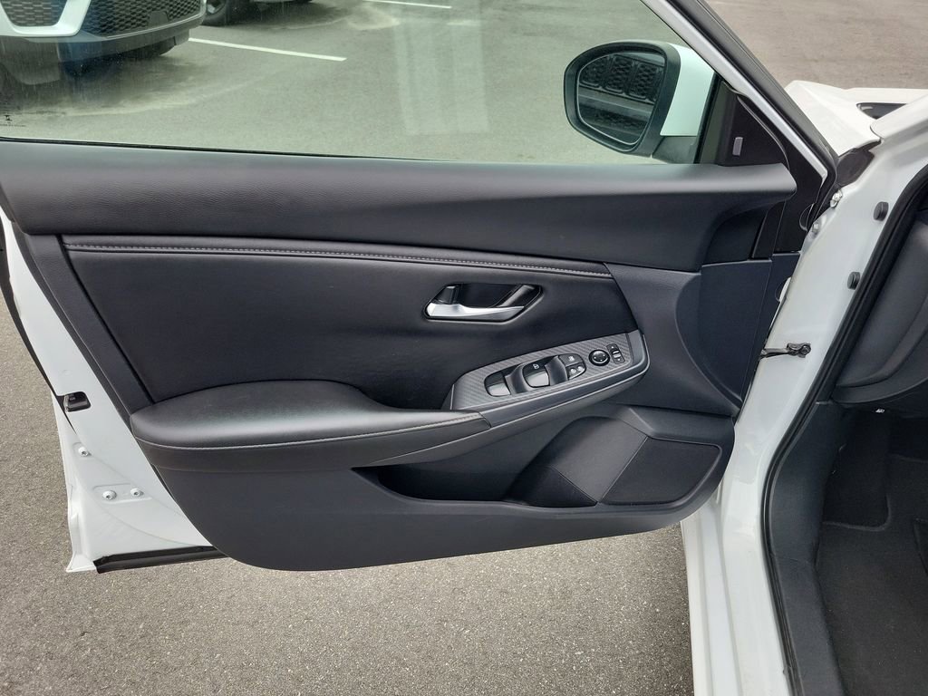 Used 2022 Nissan Sentra SV image 10