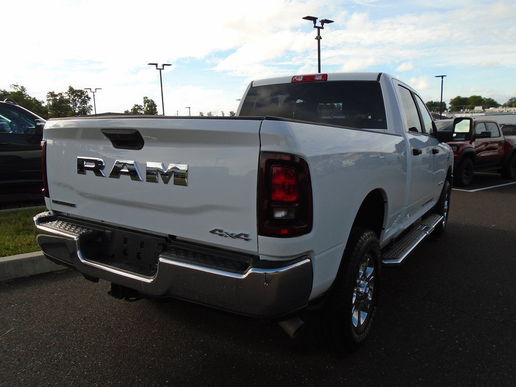 Certified 2025 RAM 2500 Big Horn AWD/4WD image 3