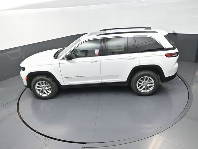 New 2026 Jeep Grand Cherokee Laredo X AWD/4WD image 14