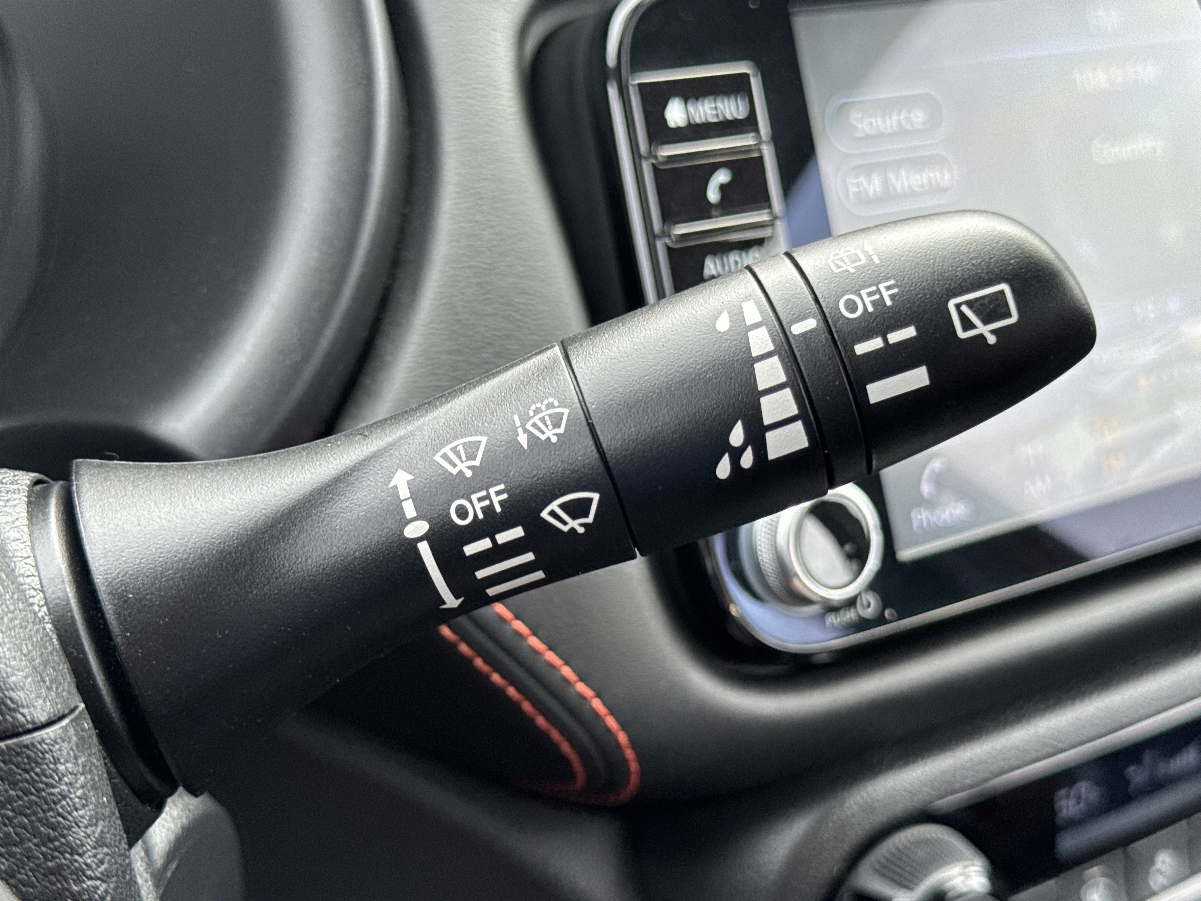 Used 2021 Nissan Kicks SR FWD image 23