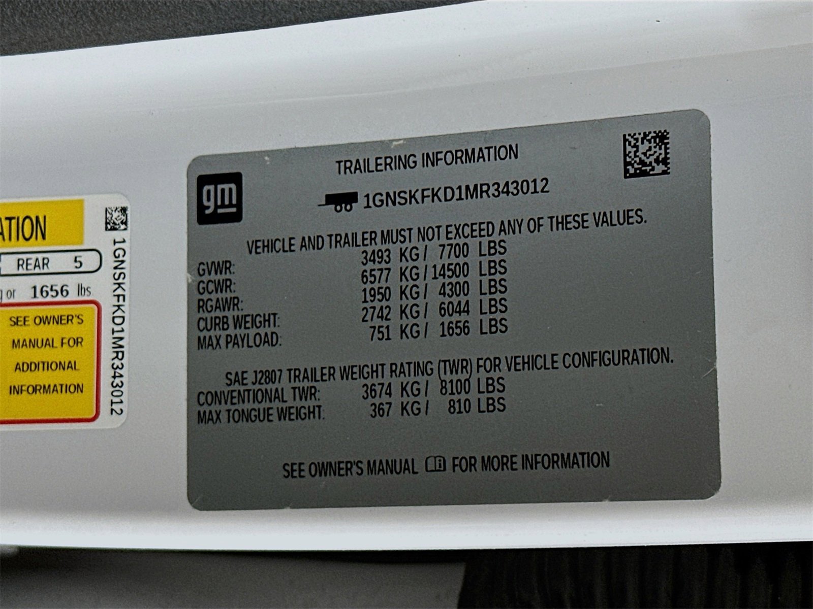 Used 2021 Chevrolet Suburban Premier w/ Premium Package image 35