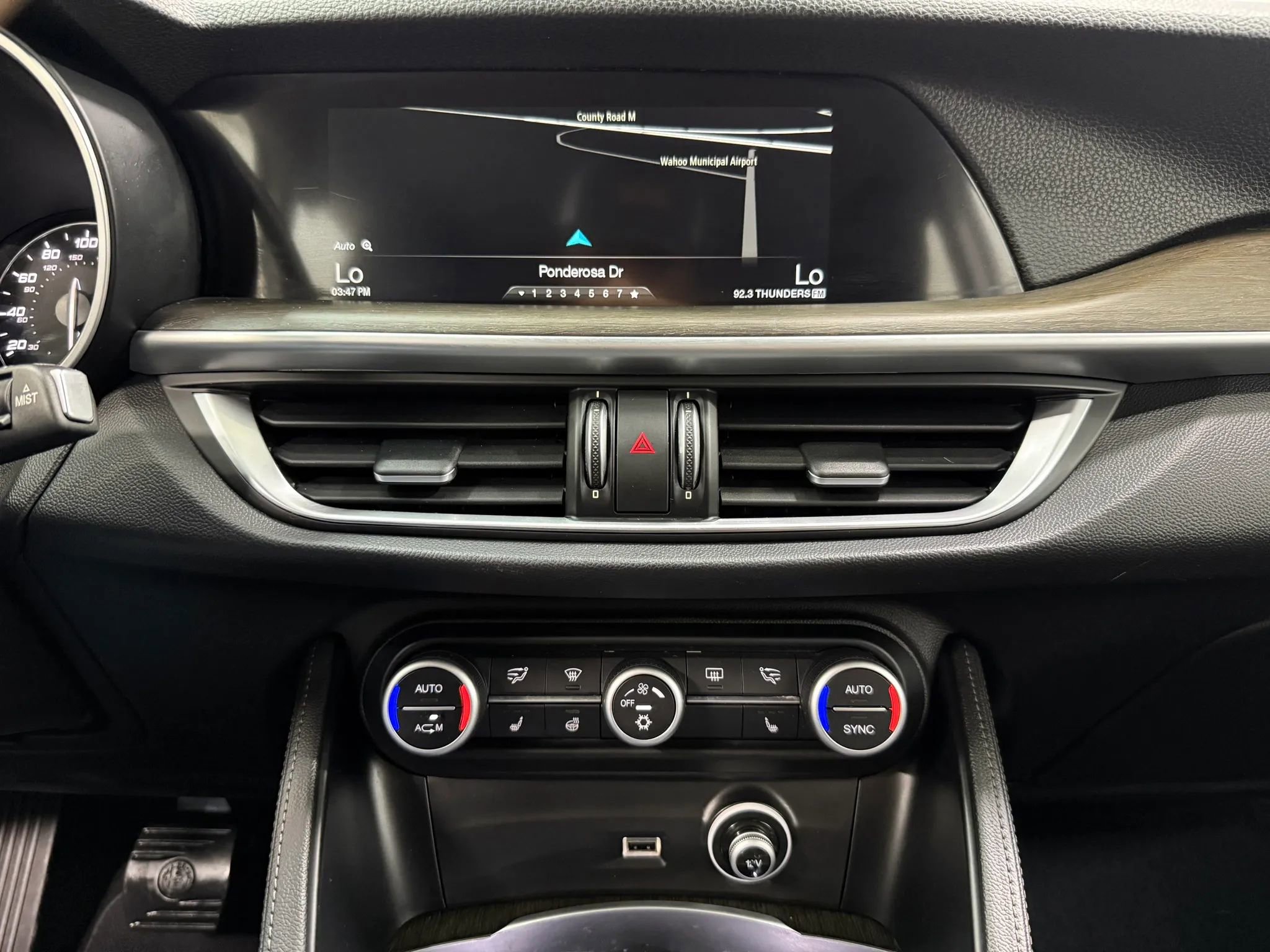 Used 2018 Alfa Romeo Stelvio Ti image 21