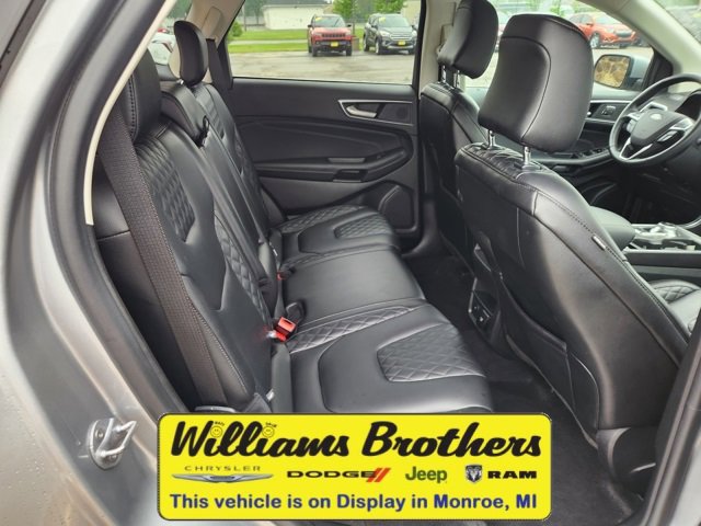 Used 2024 Ford Edge Titanium image 18