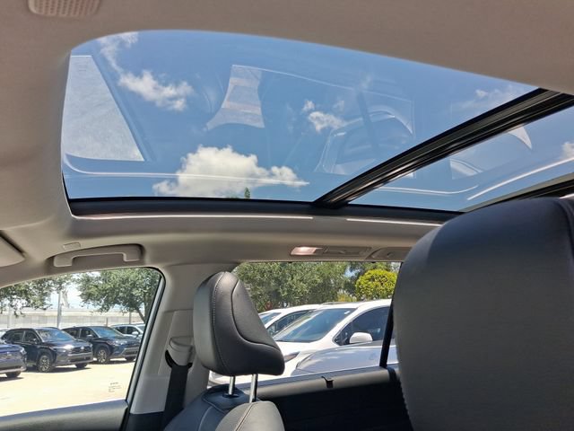 Used 2025 Toyota Grand Highlander AWD image 13