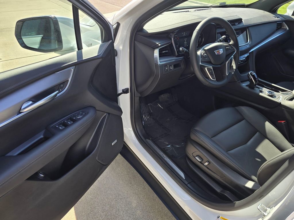 Certified 2024 Cadillac XT5 Luxury AWD/4WD image 19