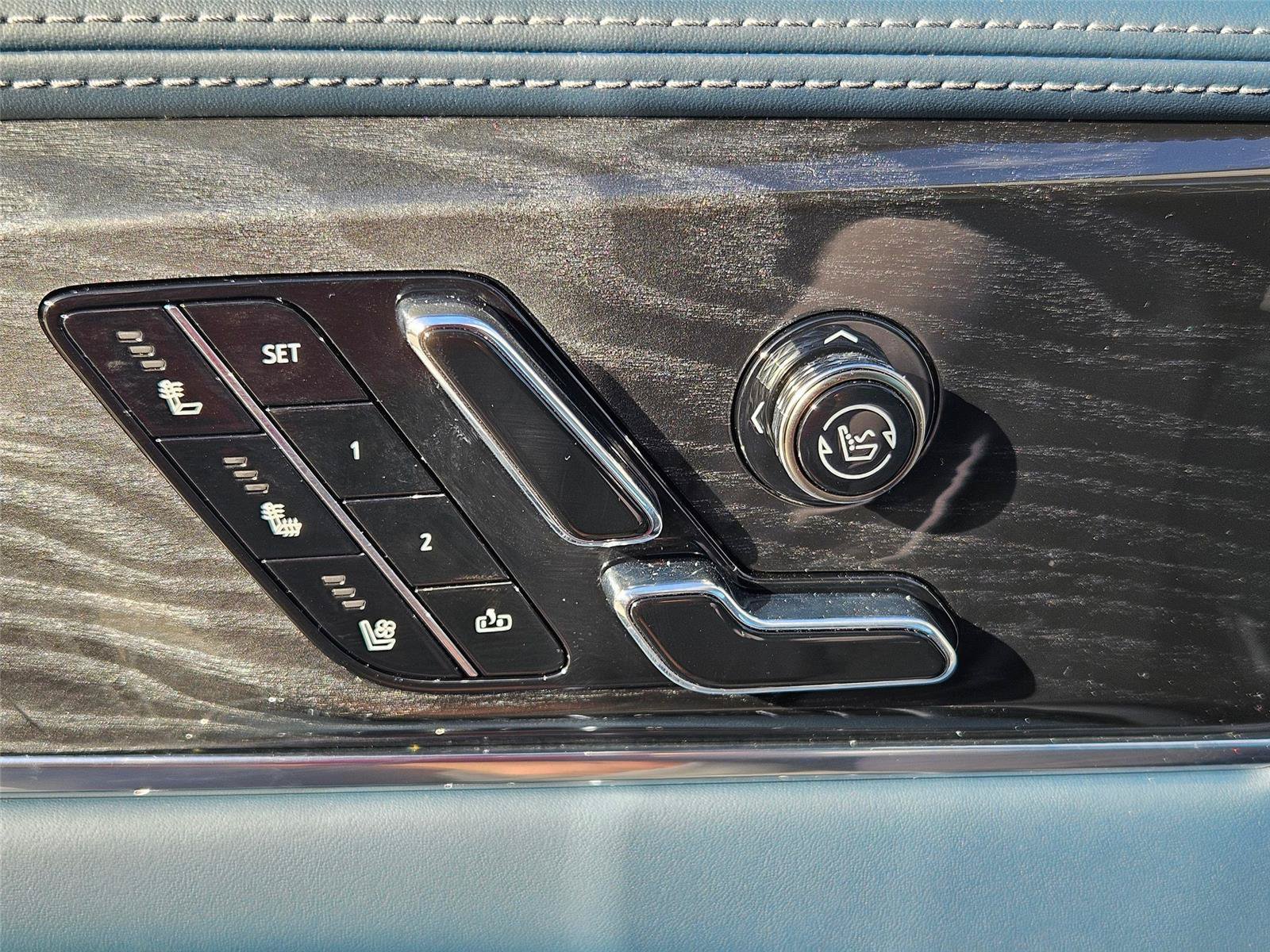 New 2025 Cadillac Escalade IQ Sport 2 AWD/4WD image 26