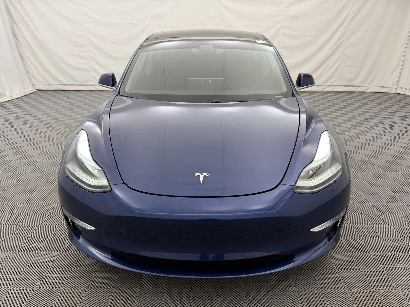 Used 2020 Tesla Model 3 Long Range AWD/4WD image 3