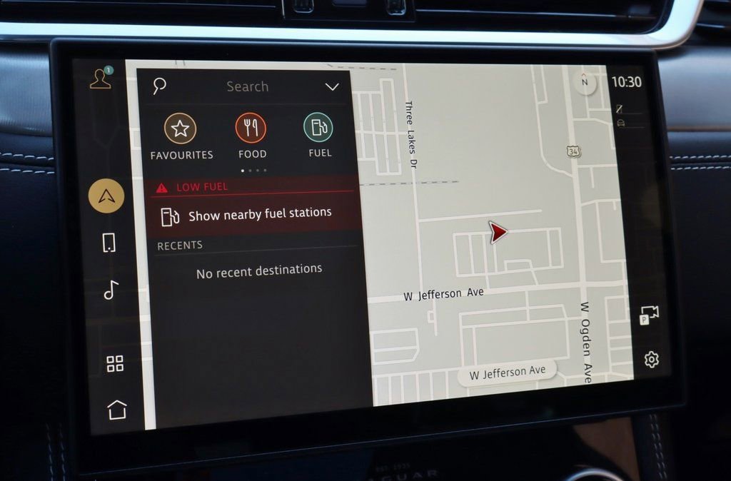 Used 2026 Jaguar F-PACE R-Dynamic S image 25