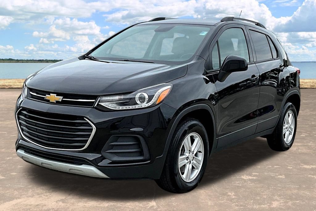 Used 2022 Chevrolet Trax LT w/ LT Convenience Package AWD/4WD image 4