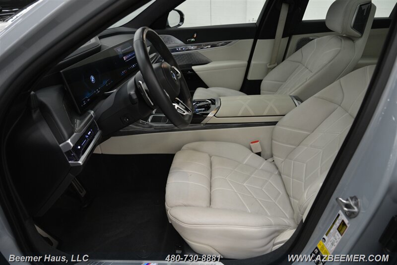 Used 2023 BMW 760i xDrive w/ Executive Package AWD/4WD image 11