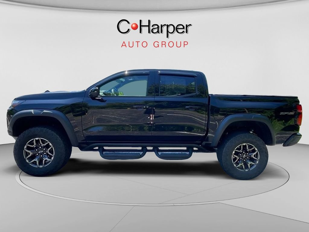 Used 2024 Chevrolet Colorado ZR2 w/ Technology Package AWD/4WD image 6