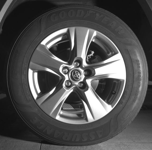 Used 2025 Toyota RAV4 XLE AWD/4WD image 36