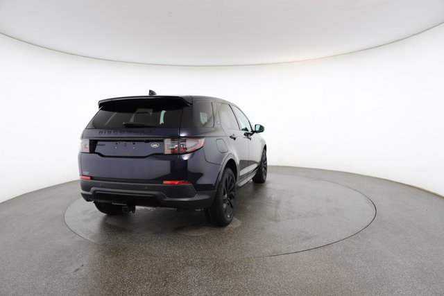 Used 2023 Land Rover Discovery Sport SE image 16