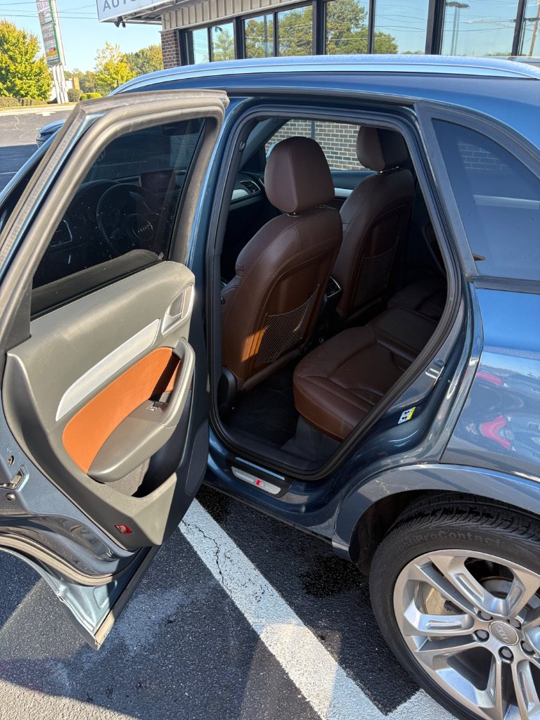 Used 2018 Audi Q3 2.0T Premium w/ Convenience Package FWD image 17