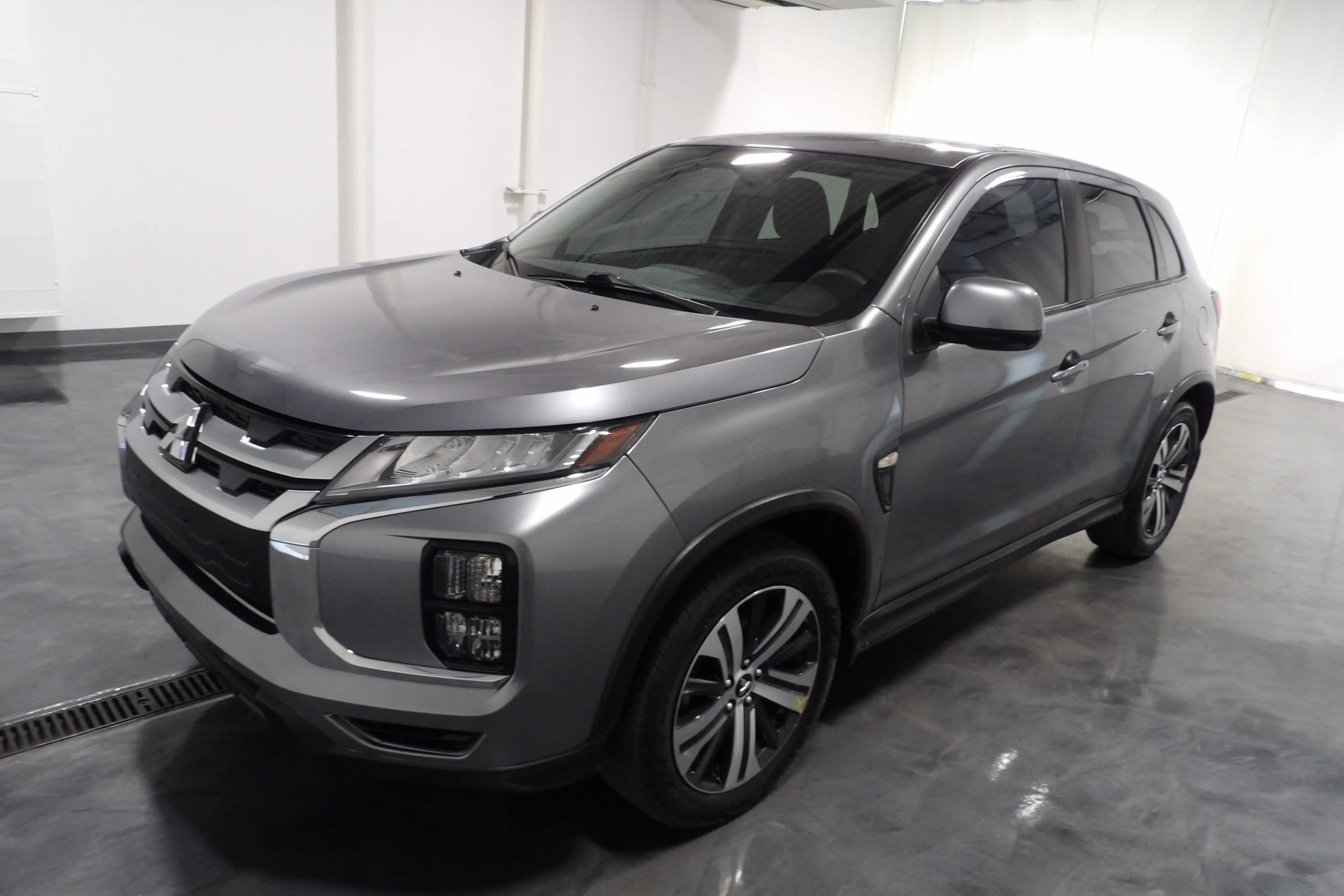 Used 2020 Mitsubishi Outlander Sport ES FWD image 3