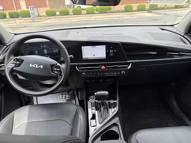 Used 2024 Kia Niro EX Touring FWD image 33
