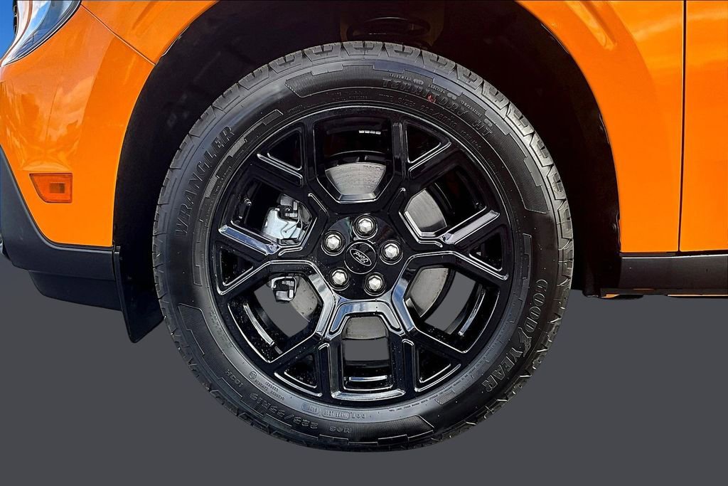 New 2026 Ford Maverick XLT w/ XLT Luxury Package image 13