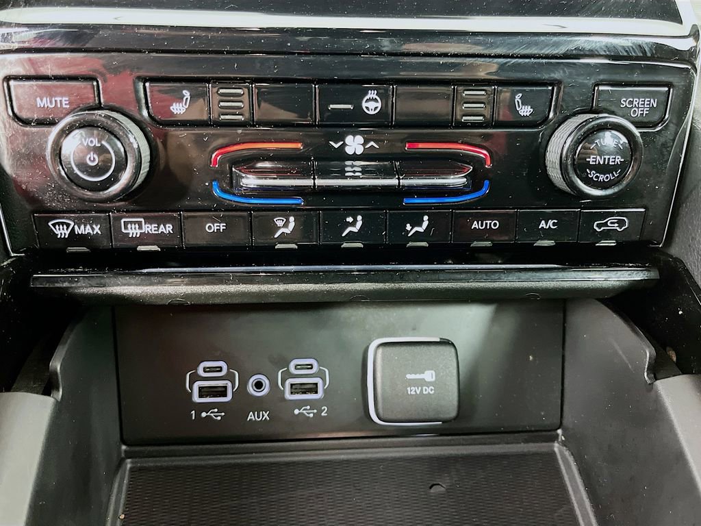 Used 2023 Jeep Grand Cherokee L Laredo AWD/4WD image 20