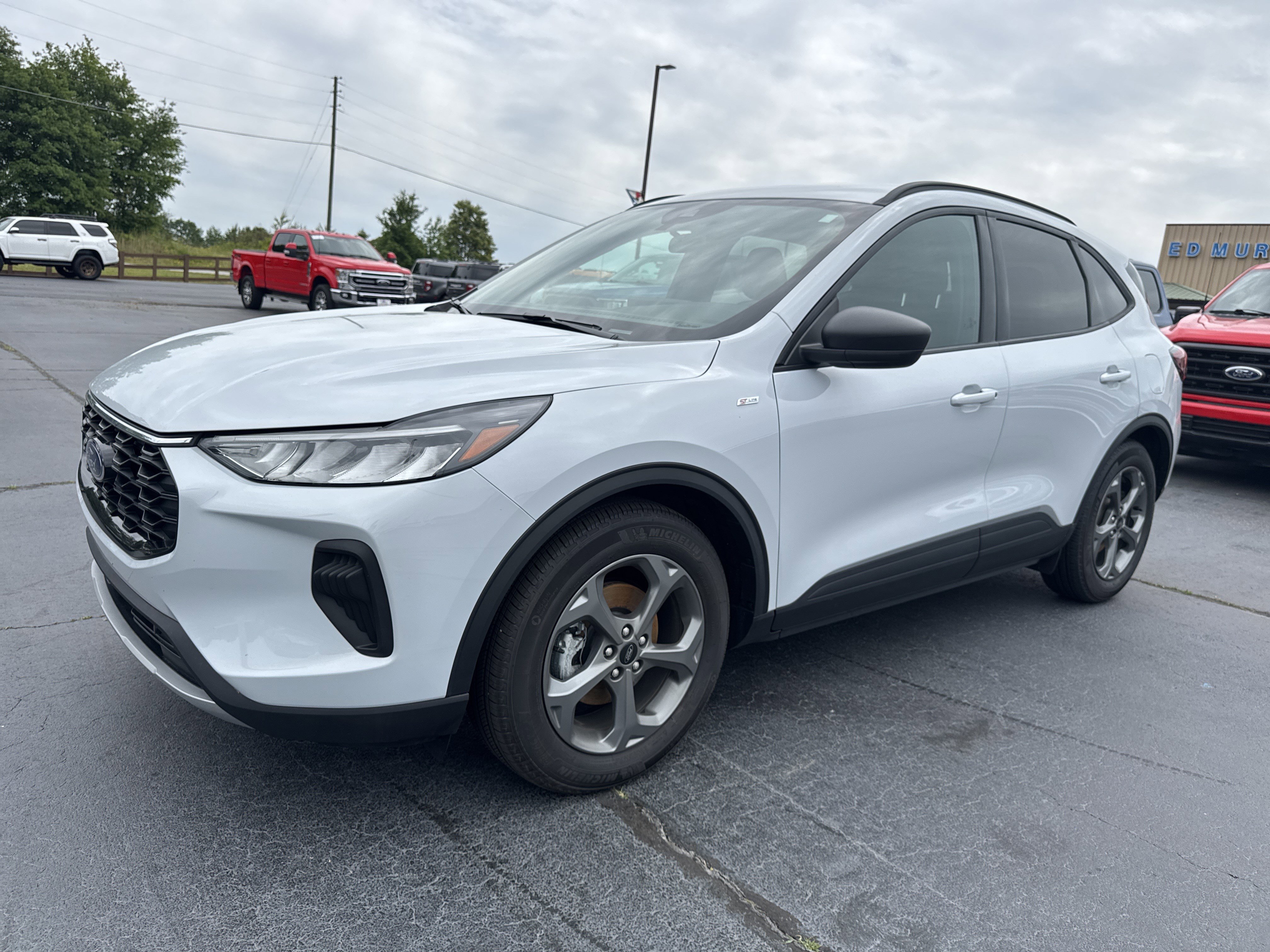 Certified 2025 Ford Escape ST-Line w/ Tech Pack #1 FWD image 2