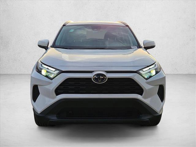 Used 2024 Toyota RAV4 XLE AWD/4WD image 2