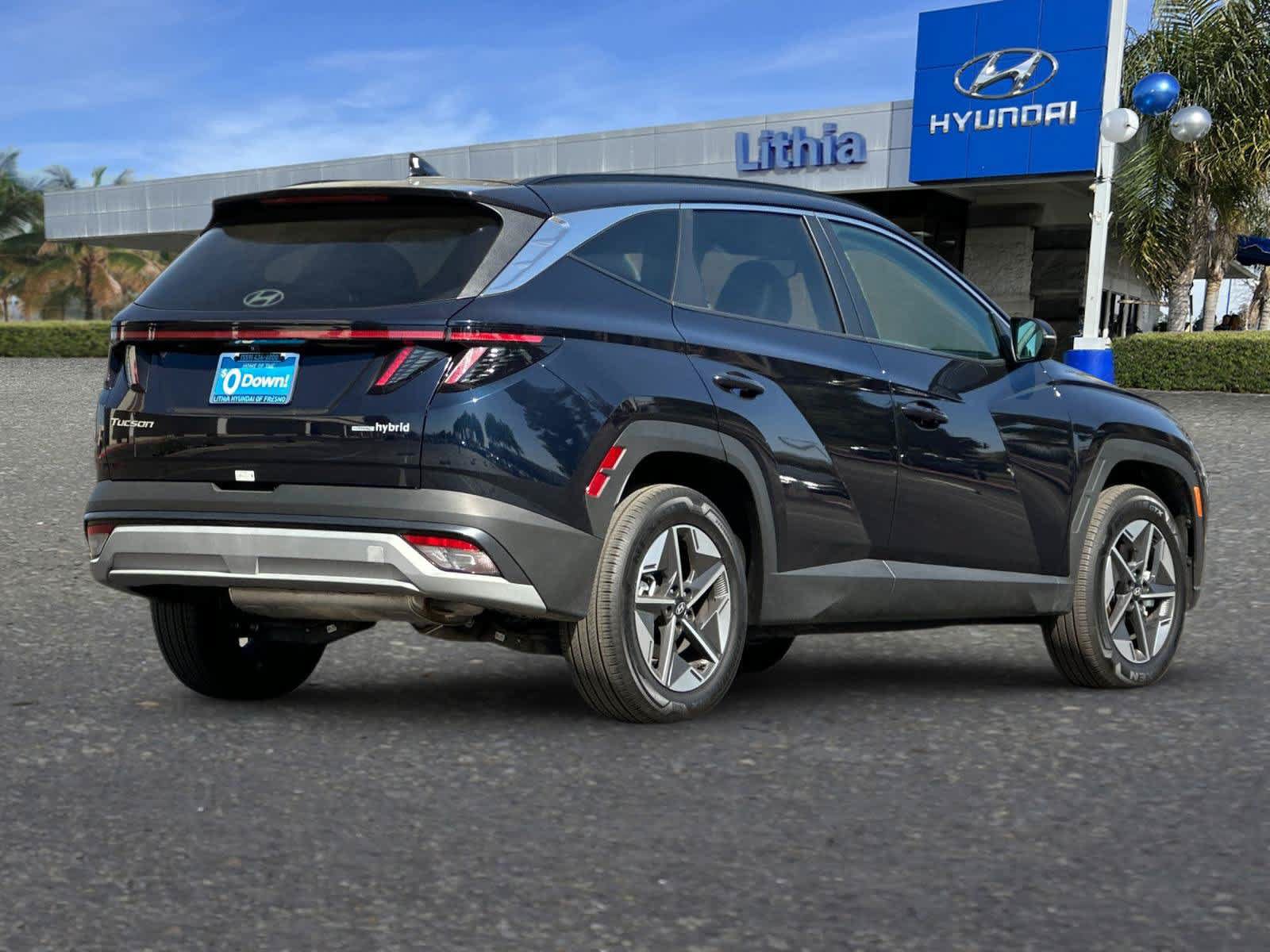 Certified 2025 Hyundai Tucson SEL AWD/4WD image 3