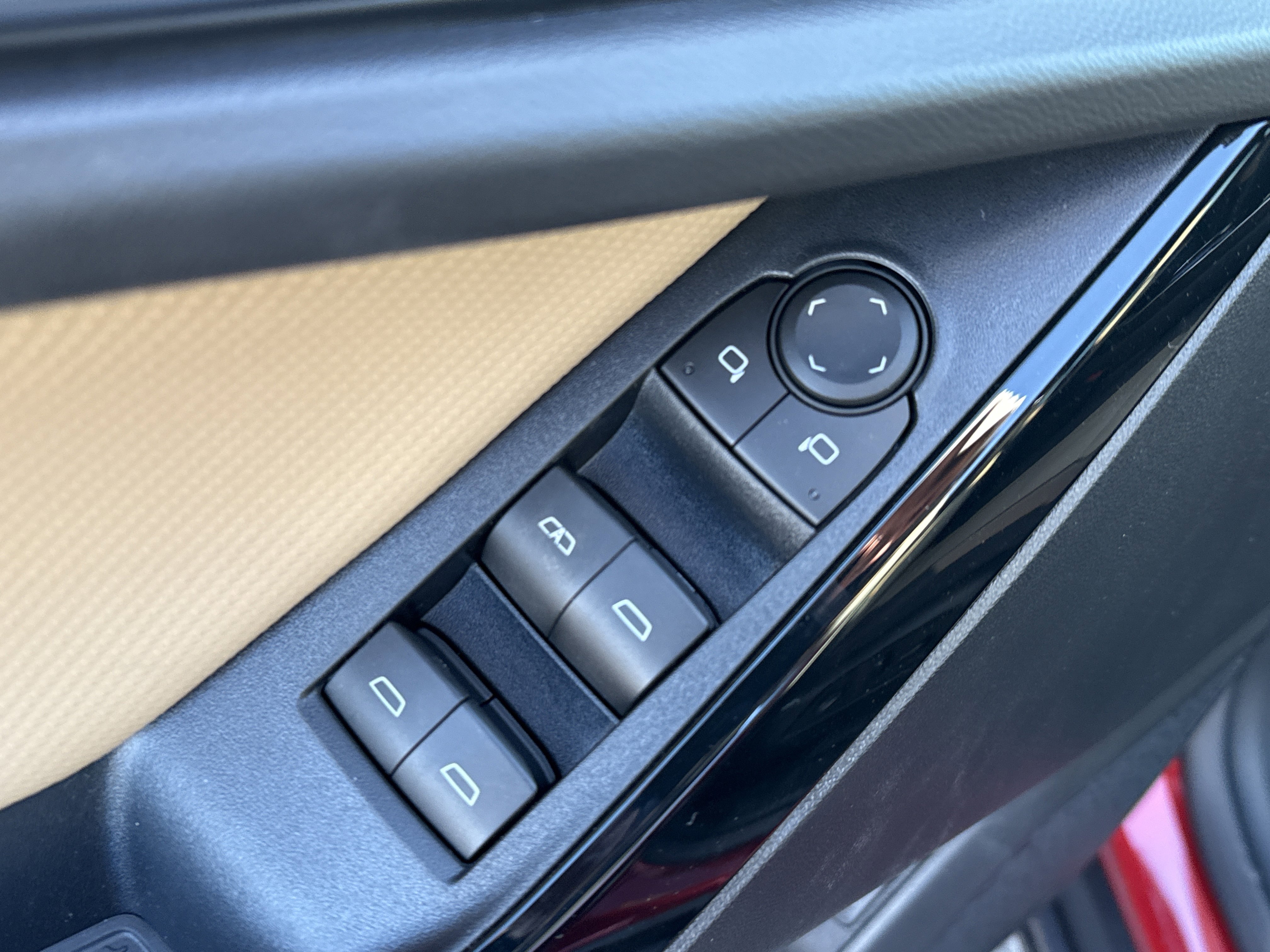 New 2026 Chevrolet Equinox ACTIV w/ Convenience Package III image 16