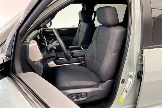 Used 2026 Toyota Tundra SR5 AWD/4WD image 18