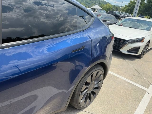Used 2024 Tesla Model Y Performance AWD/4WD image 7