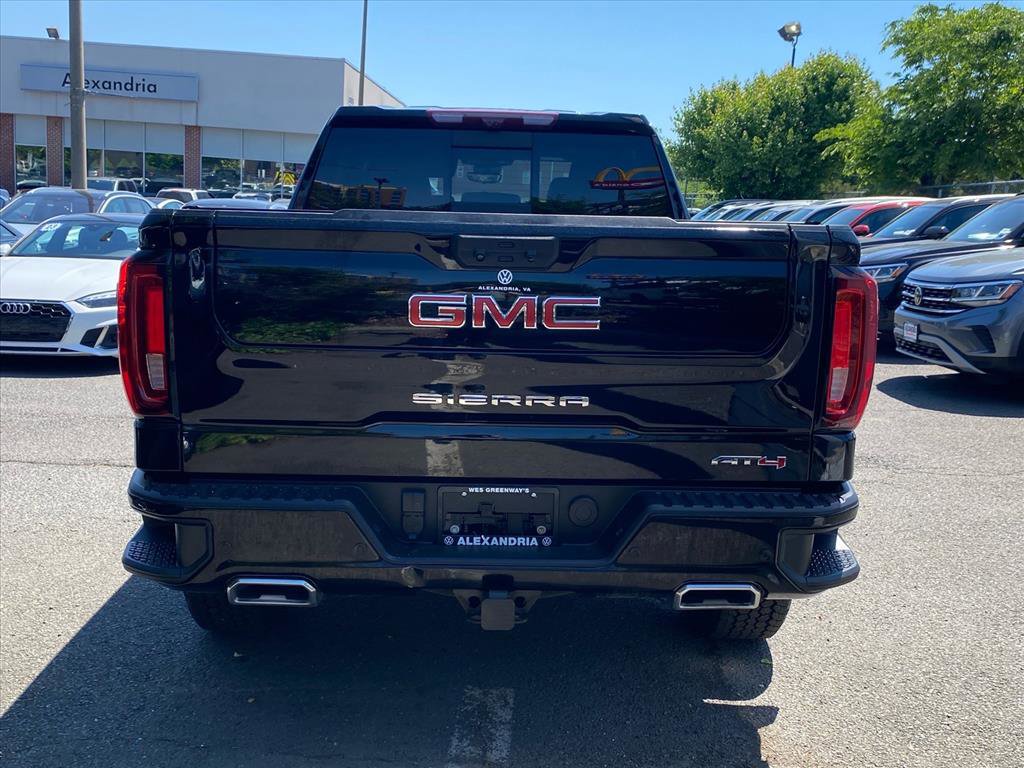 Used 2023 GMC Sierra 1500 AT4 w/ AT4 Premium Package AWD/4WD image 3