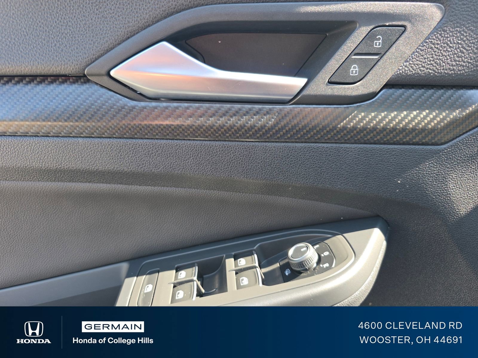 Used 2023 Volkswagen Golf 20th Anniversary Edition AWD/4WD image 29