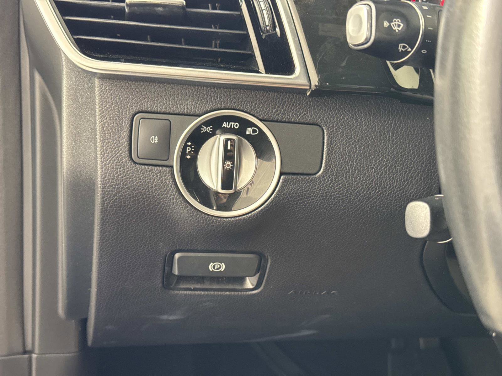Used 2018 Mercedes-Benz GLS 450 4MATIC image 32