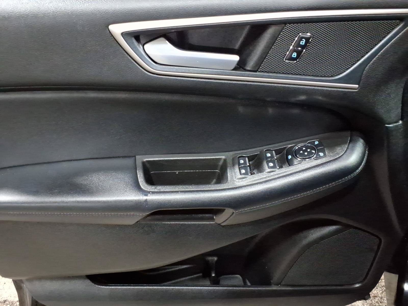 Certified 2024 Ford Edge SEL AWD/4WD image 9