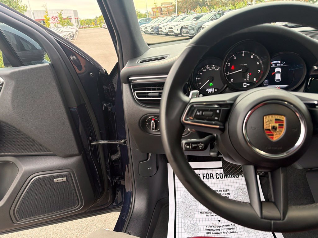 Used 2023 Porsche Macan Turbo AWD/4WD image 26