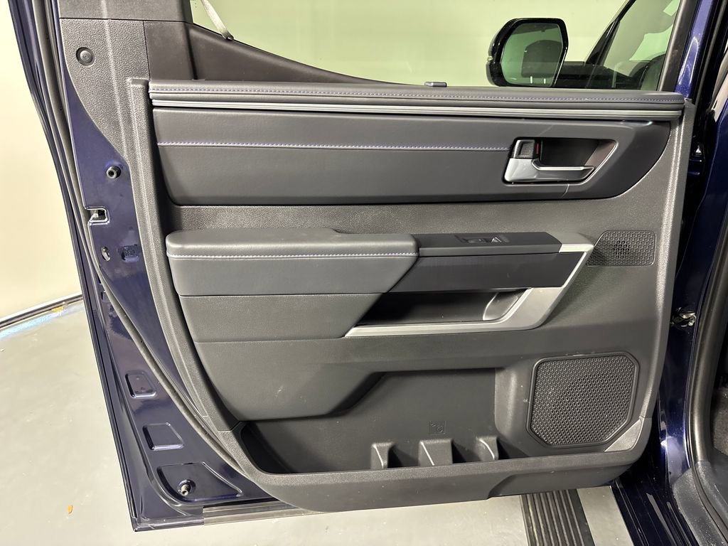 Used 2025 Toyota Tundra Platinum image 31