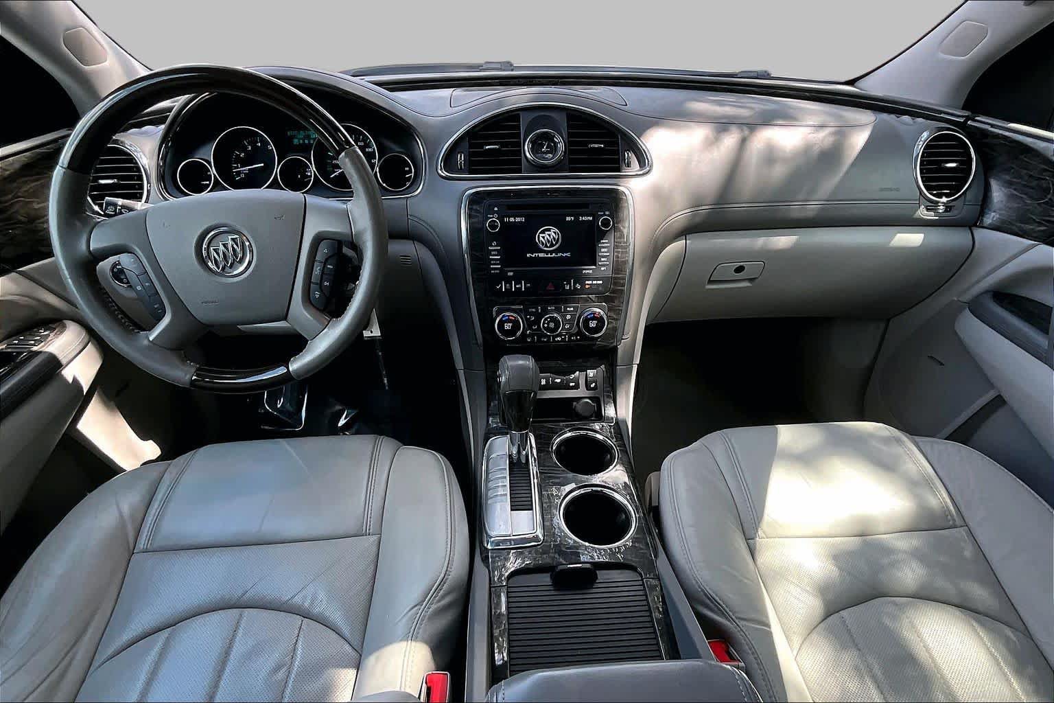Used 2014 Buick Enclave Premium w/ Trailering Provision Package FWD image 16